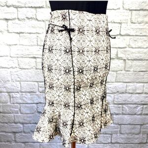 Nanette LePore Piping/Bow Accents Embroidered Trompet Pencil Skirt Sz 8 …